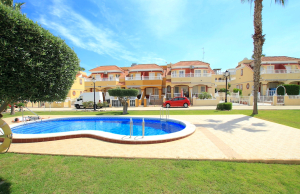 49044_sun_drenched_semi_detached_property_with_pool_views_120625084350_img_2797