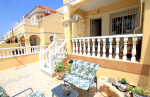 49044_sun_drenched_semi_detached_property_with_pool_views_120625085346_img_4114