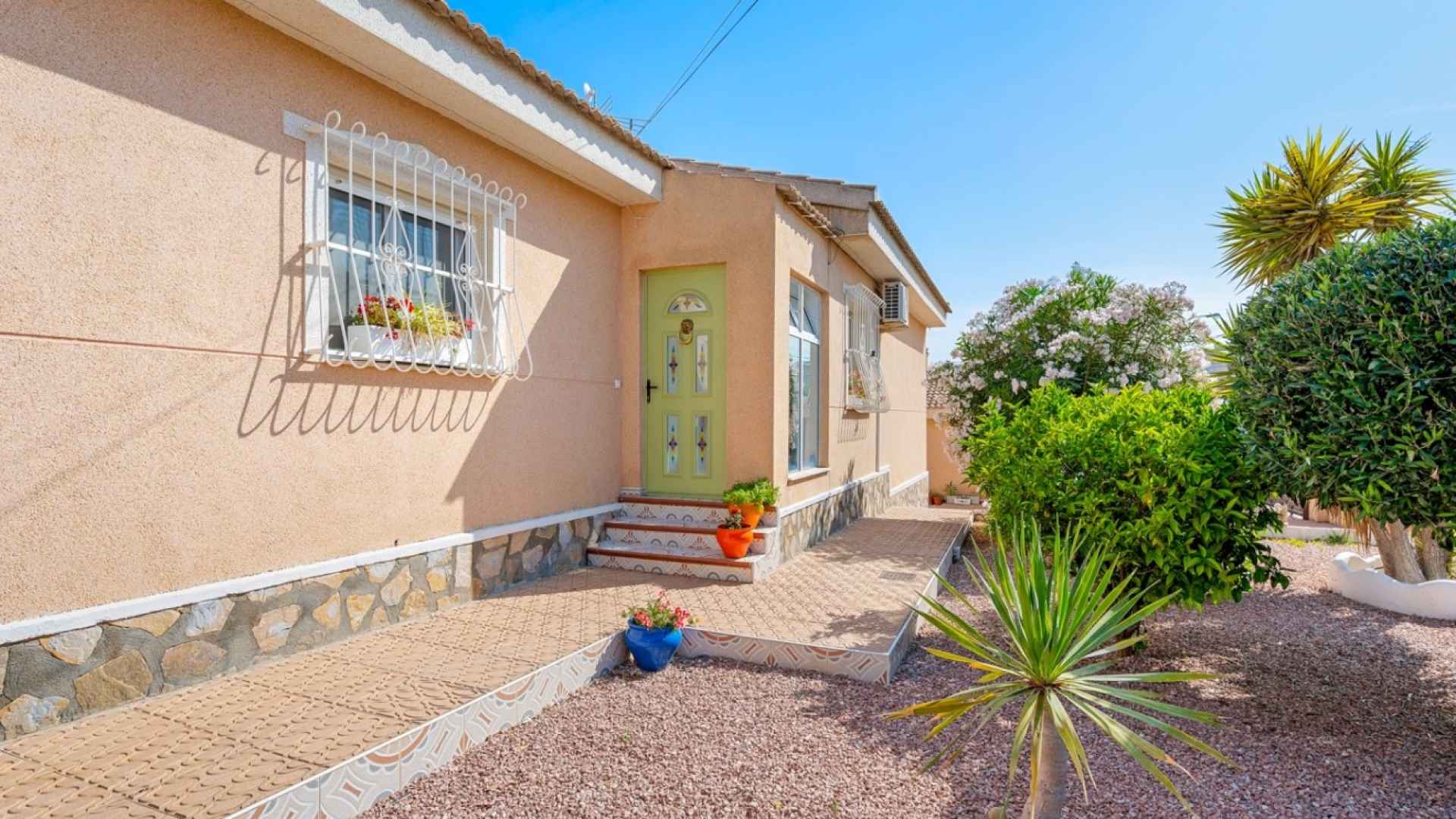 sale-villa-ciudad-quesada-rojales_220379_lg
