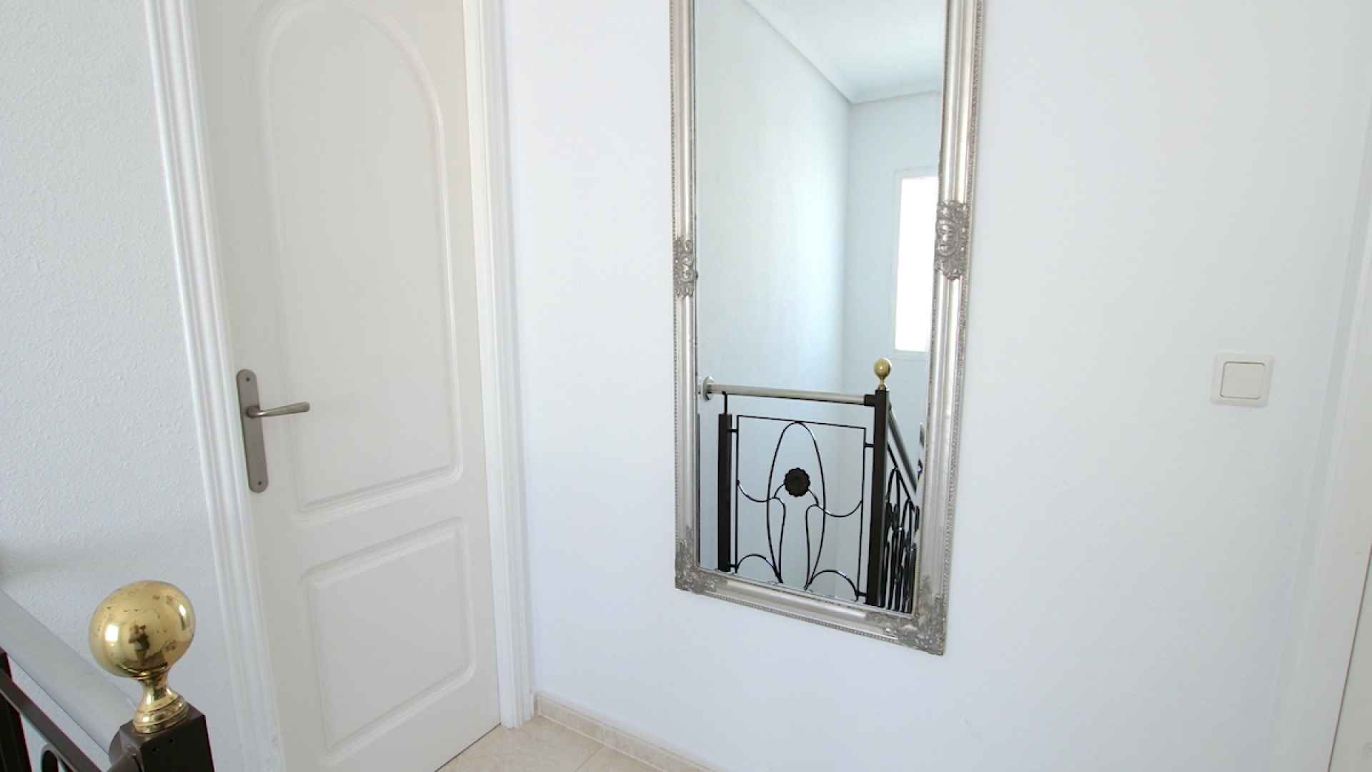 49024_fabulous_3_bed_semi_detached_property_with_use_of_a_heated_pool_020625091039_img_3309