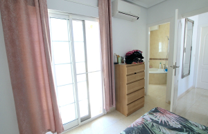 49024_fabulous_3_bed_semi_detached_property_with_use_of_a_heated_pool_020625091043_img_3324