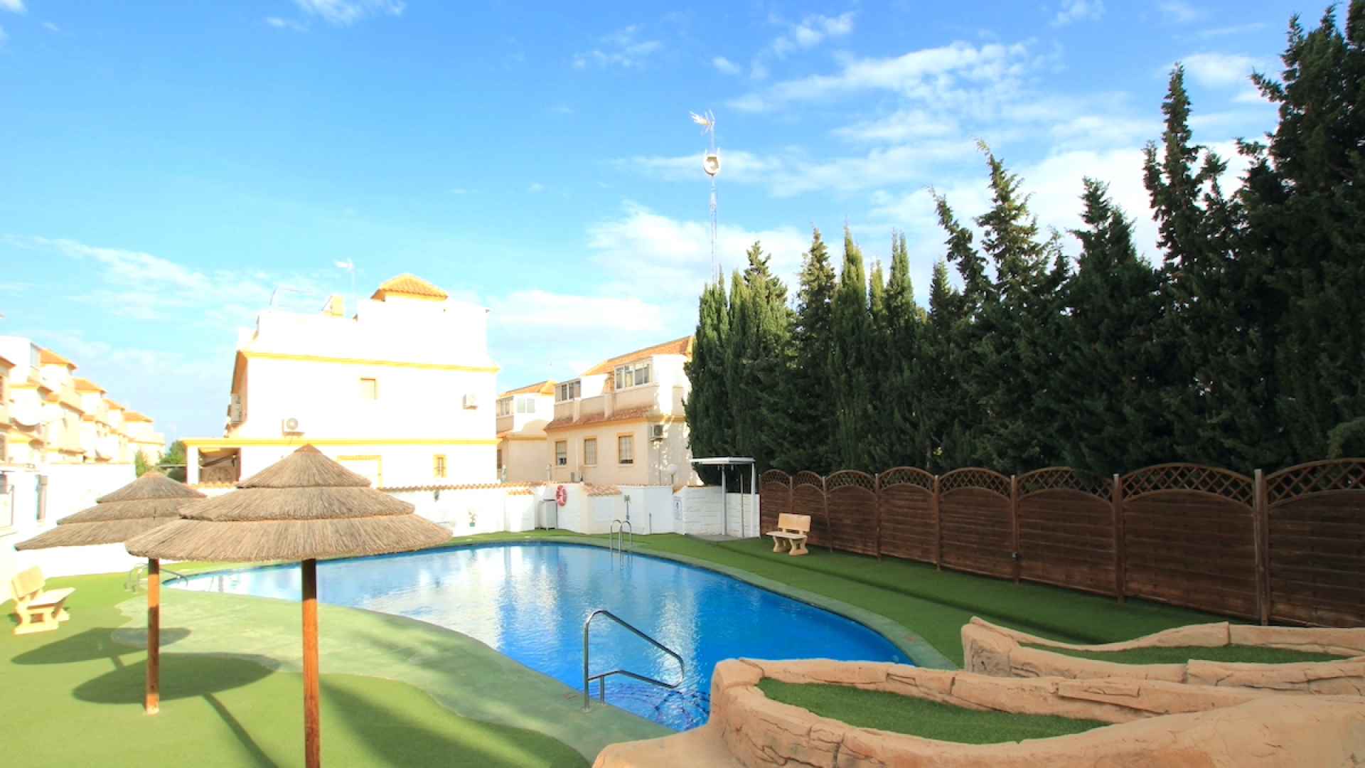 48978_south_facing_montemar_apartment_with_private_solarium_220525142822_pool_1