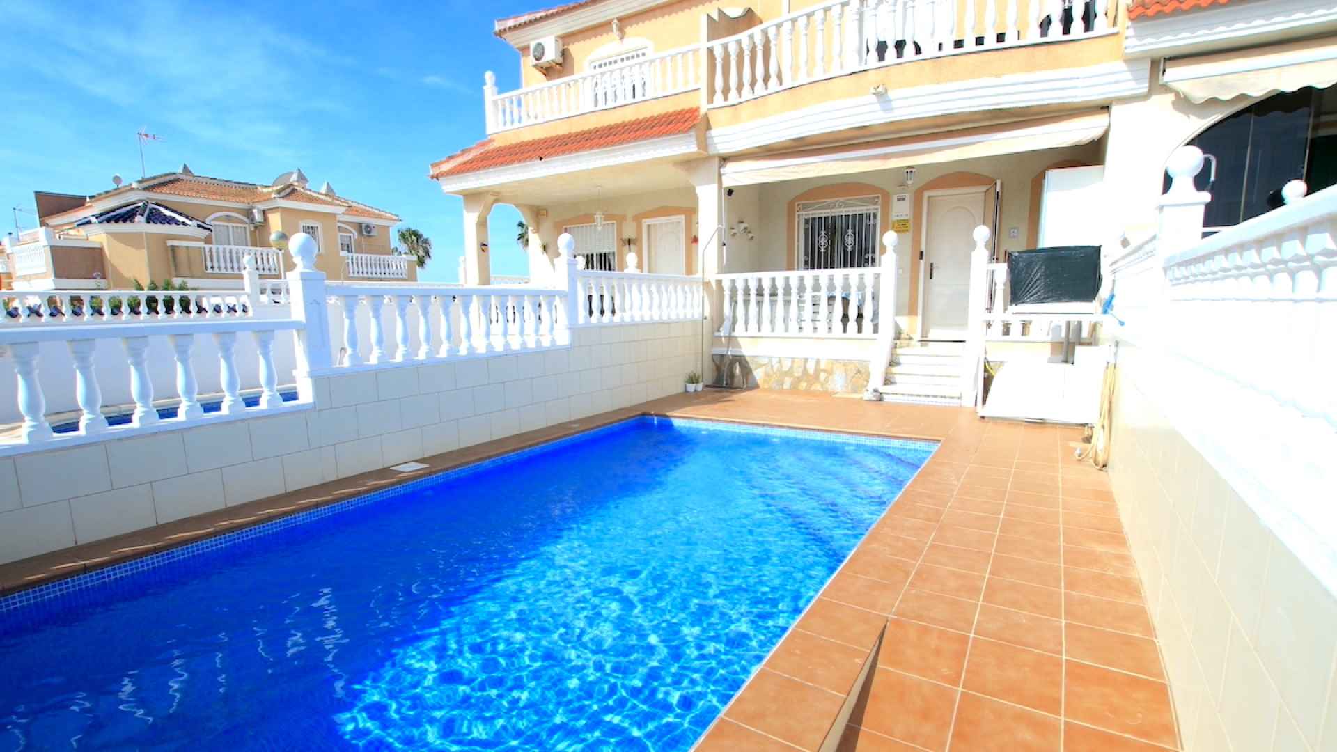 49025_sun_drenched_3_bed_townhouse_with_a_private_pool_020625110754_img_3517