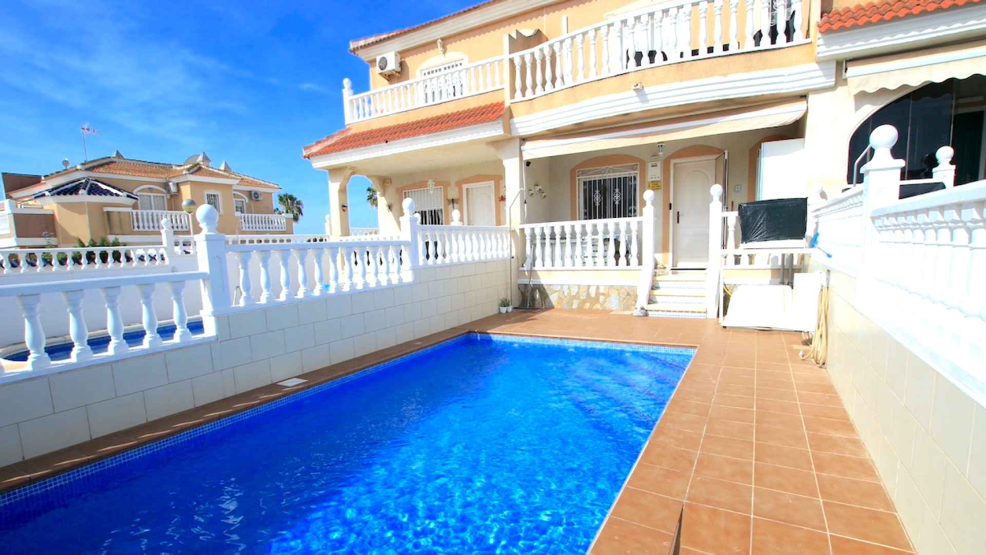 49025_sun_drenched_3_bed_townhouse_with_a_private_pool_020625110755_img_3513
