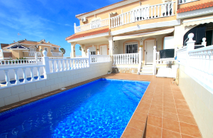 49025_sun_drenched_3_bed_townhouse_with_a_private_pool_020625110755_img_3513