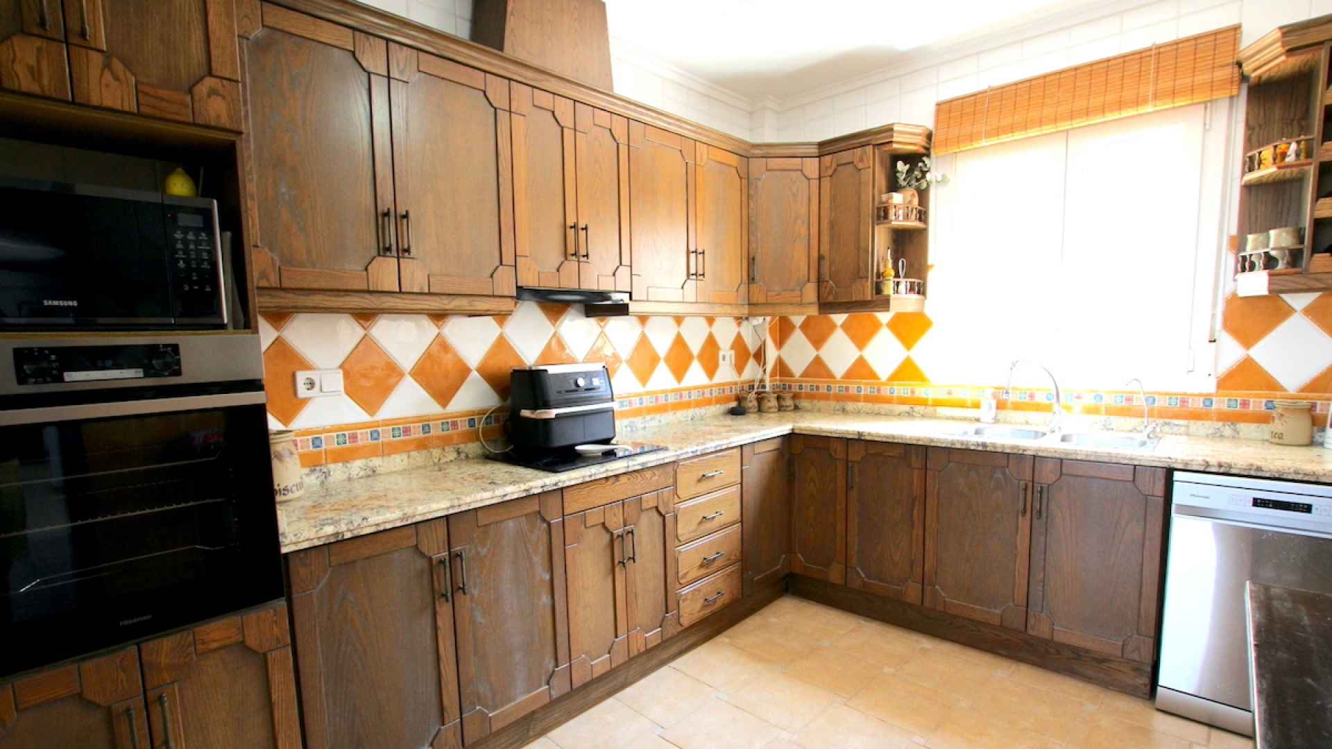 49057_fabulous_detached_villa_in_lomas_de_juliana_stunning_views_230625124603_img_4715