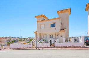 200-4118, Three Bedroom Semi-Detached Villa In Ciudad Quesada.