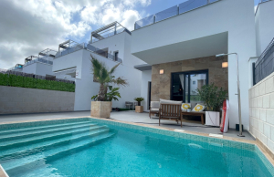 200-4153, Three Bedroom Villa In Benijofar.
