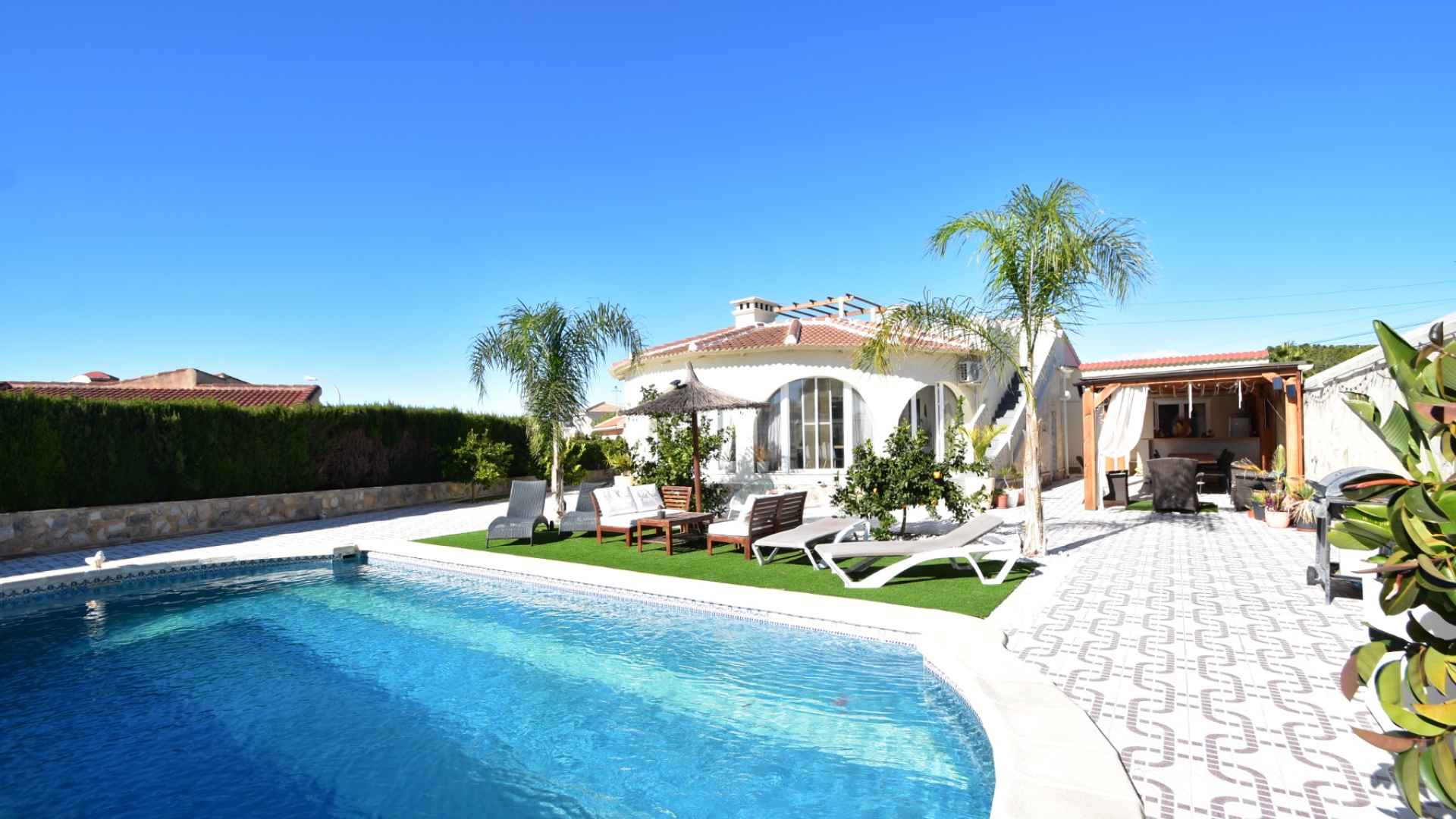 o_1jaj6r8np1b0s1699rnk1dducqv22