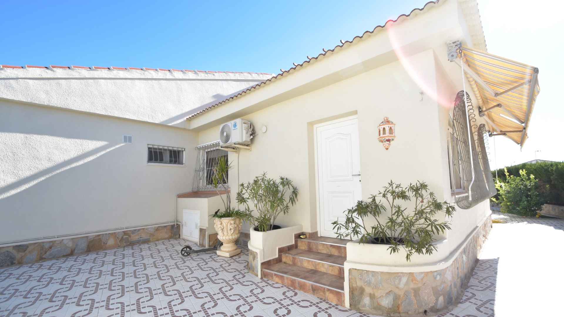 o_1jaj6skf5md8pqu5gdhgq17vr29