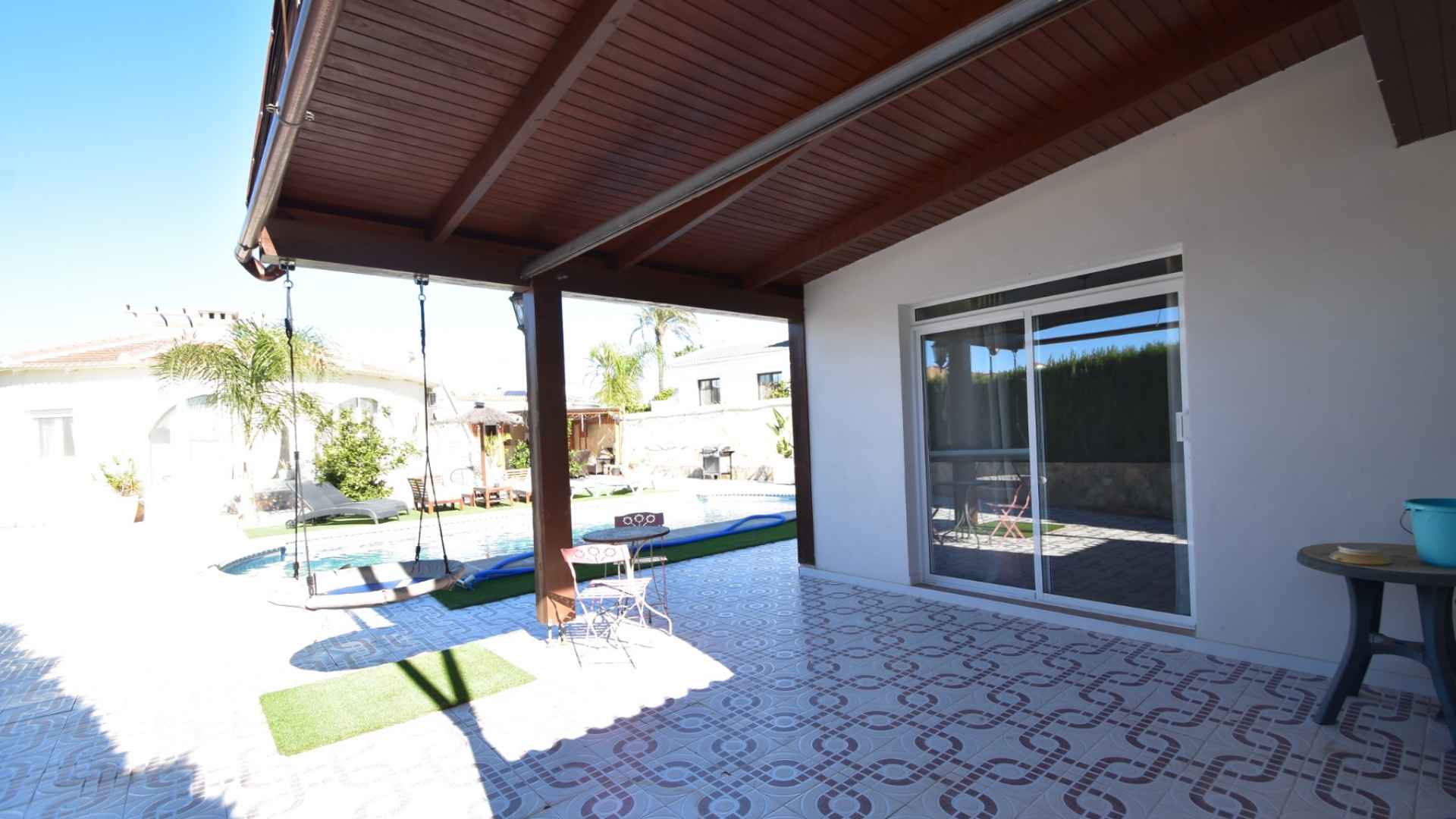 o_1jaj6ue9615tt1ujclohebk1ile4c