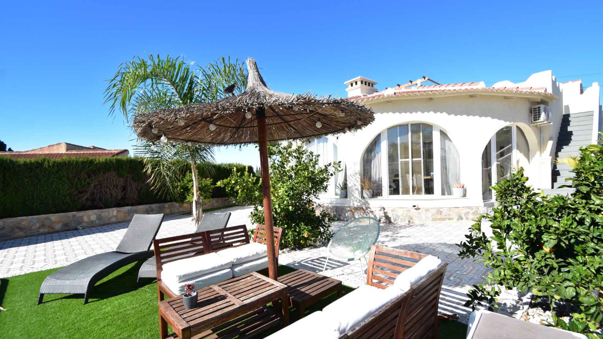 o_1jaj6ue961q911ln7lsg1gca170148