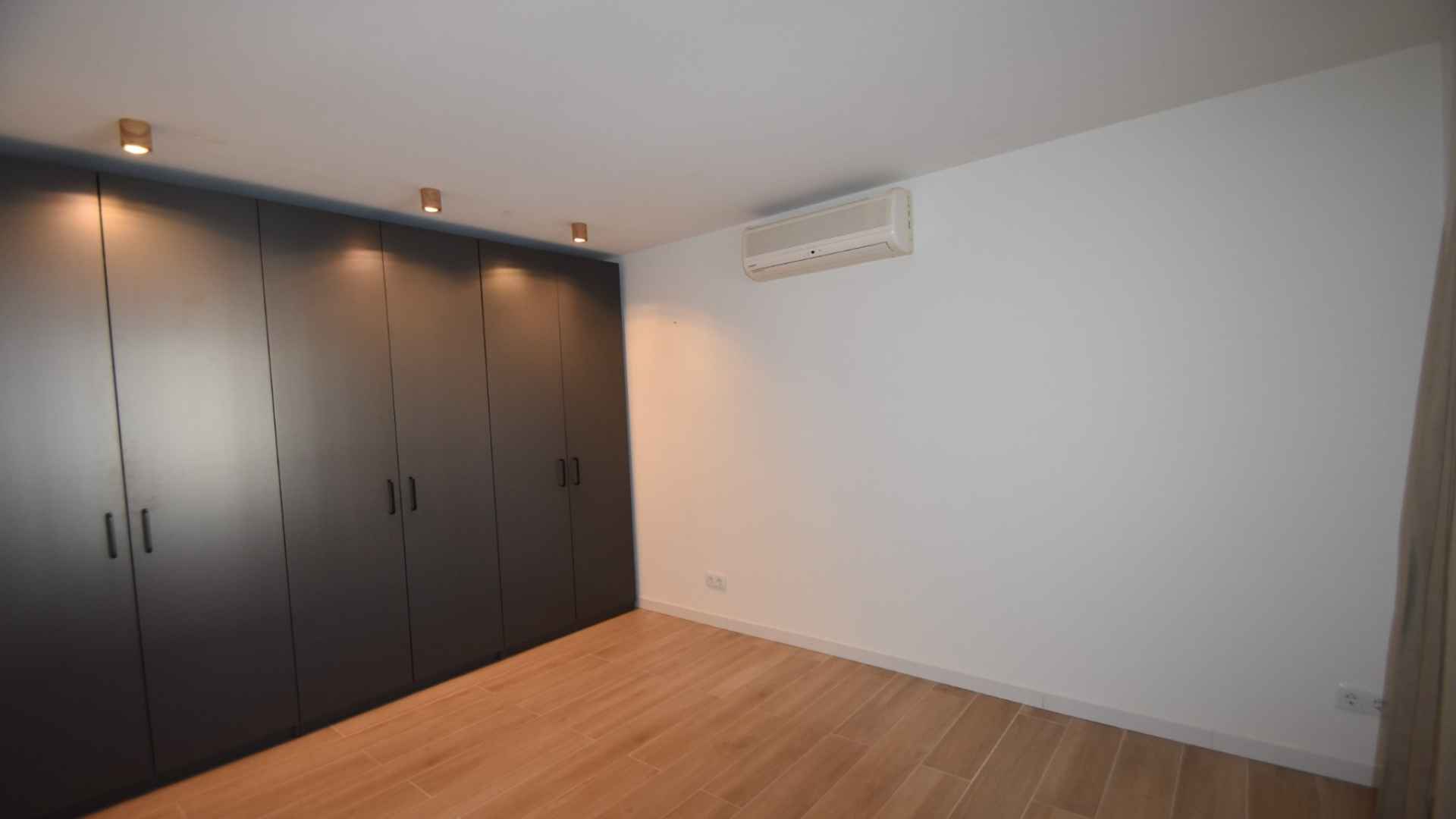 o_1jaj6vfgt1uj01qqq1s5d1lue96m65