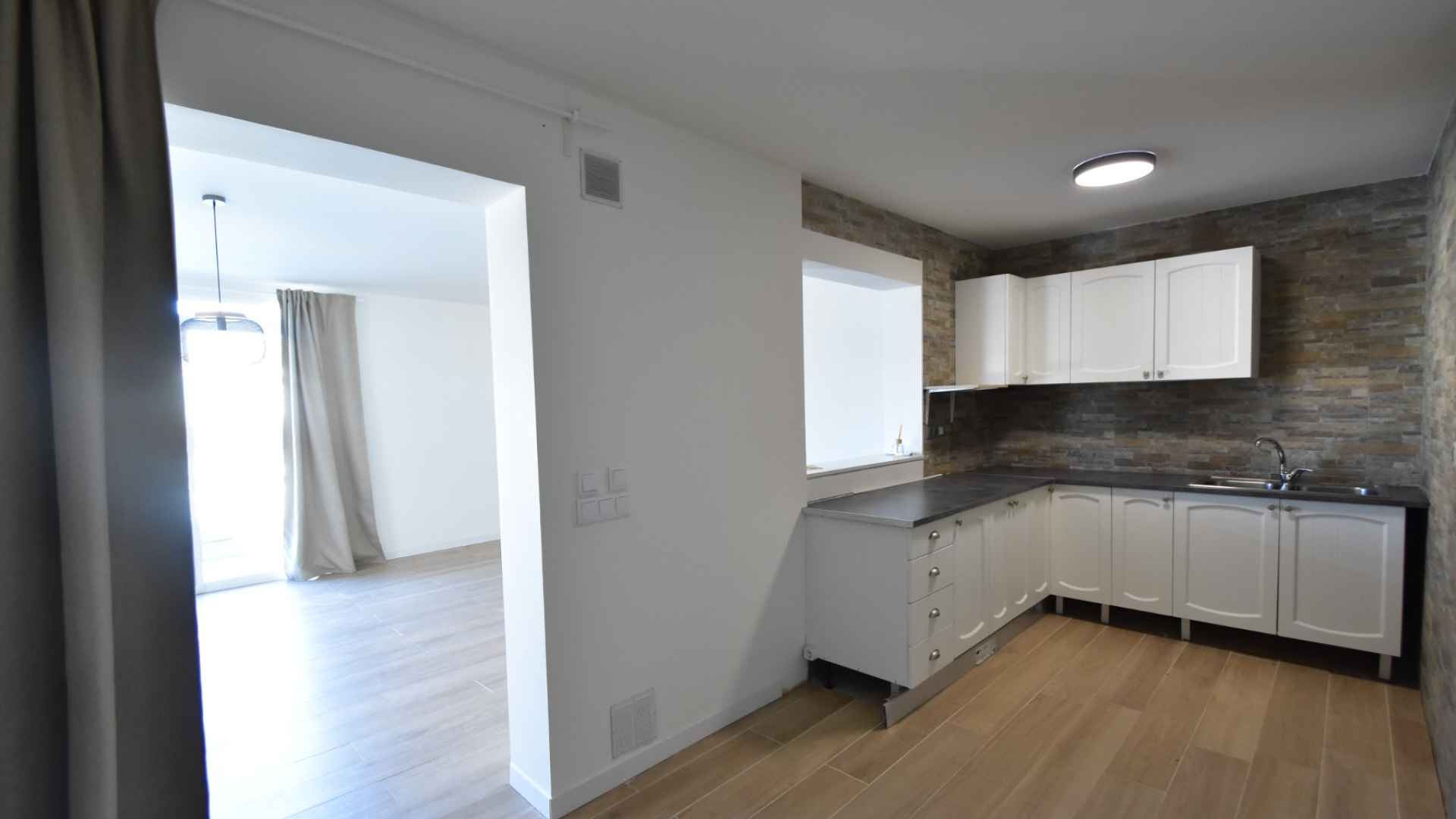 o_1jaj6vfgt2941si5fsmg7jm9a66