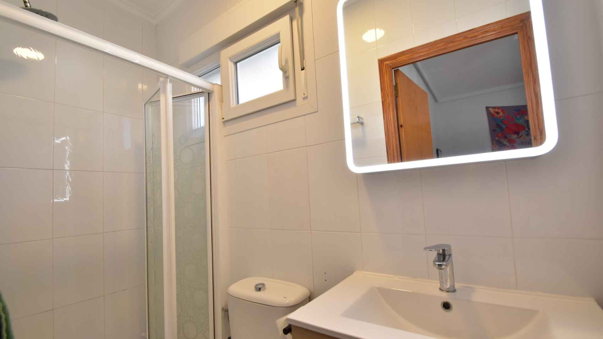 o_1jaj7657t18fa1i8mo61ham183u83