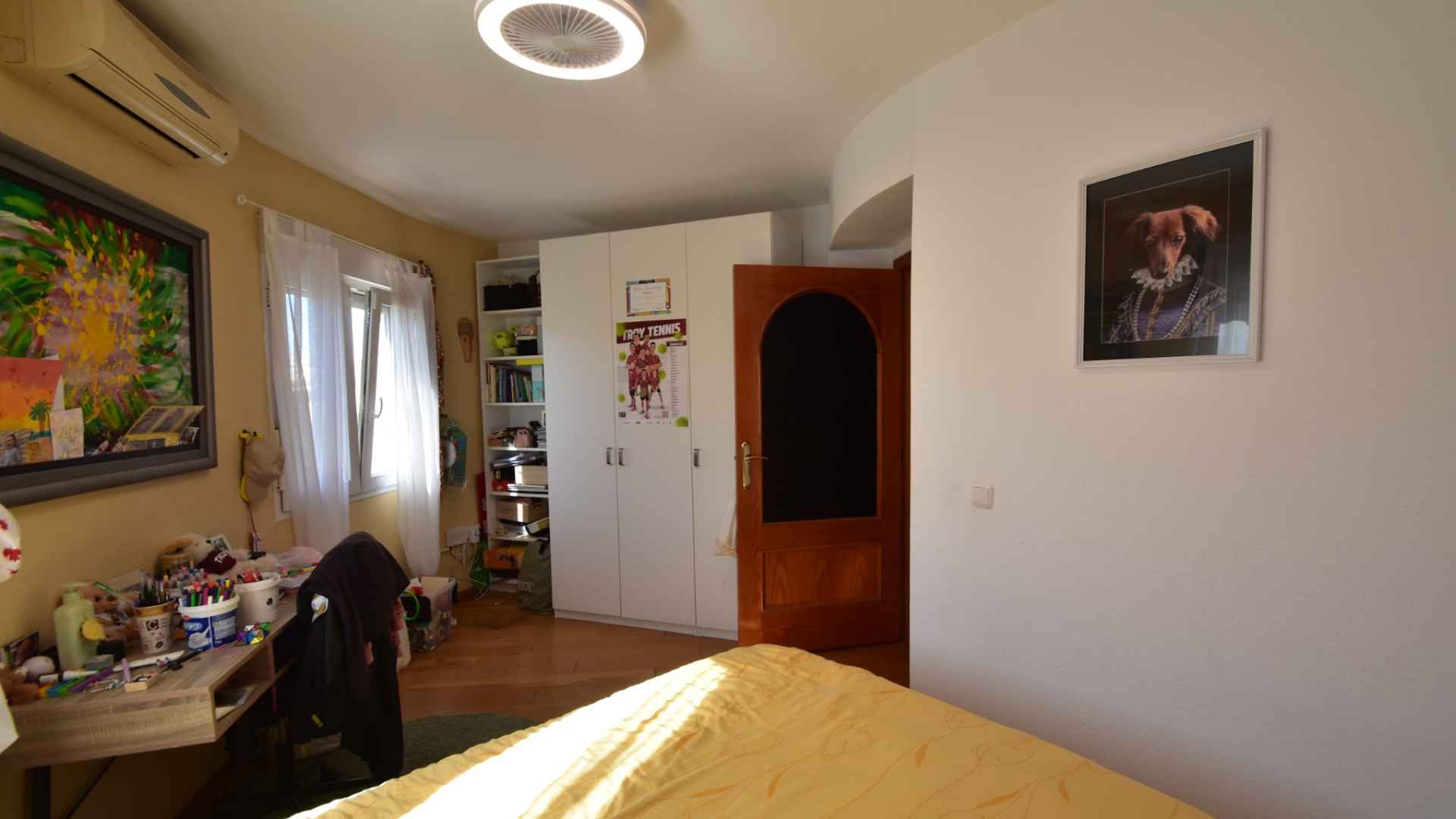 o_1jaj76st998bevnv1gh5s1u0491