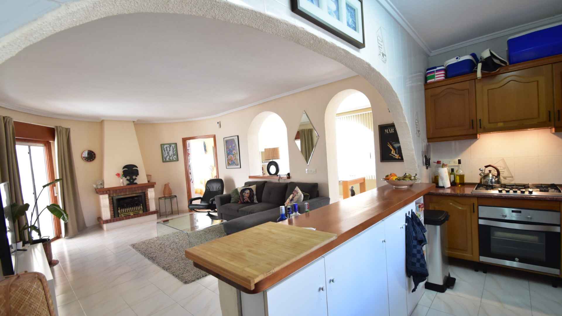 o_1jaj7a8l111a51nd2f2j1gf5ekrao