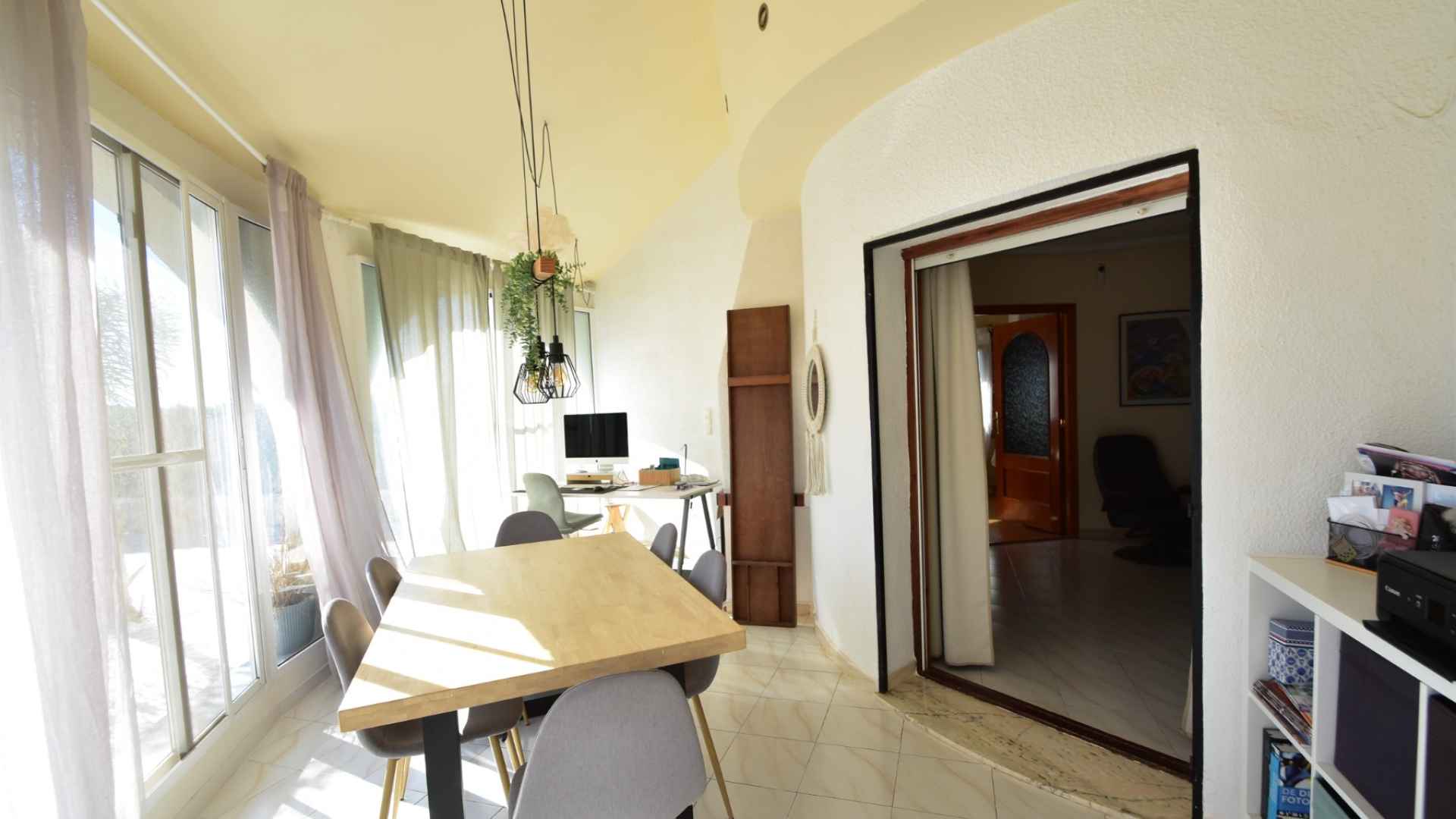 o_1jaj7a8l1o464371q0t1487memaq