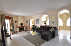 o_1jaj7a8l11srdebb1q0v7j21itjan