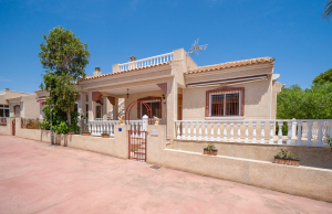 200-4171, Three Bedroom Detached Villa In Algorfa.