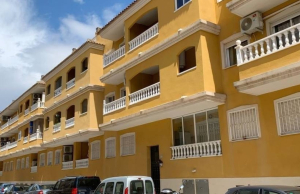 200-4484, Two Bedroom Apartment In Formentera Del Segura.