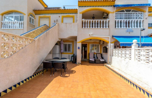 200-4256, Two Bedroom Ground Floor Apartment In Pueblo Centro, Torrevieja.