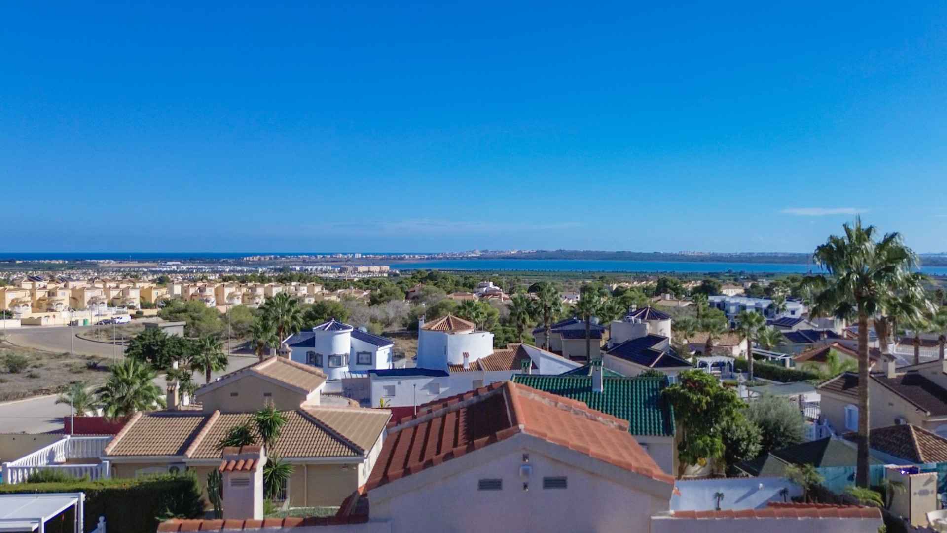villa-with-pool-in-sale-costa-blanca_299067_xl