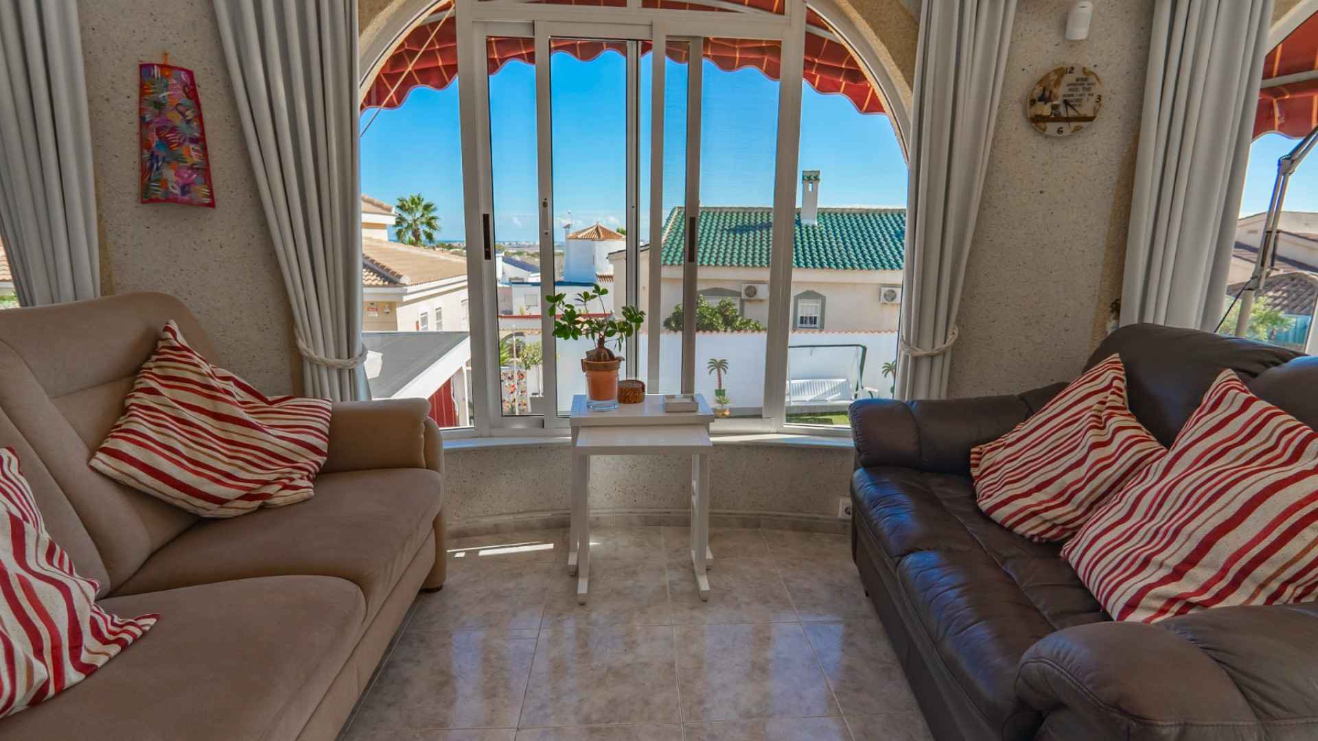villa-with-pool-in-sale-costa-blanca_299071_xl