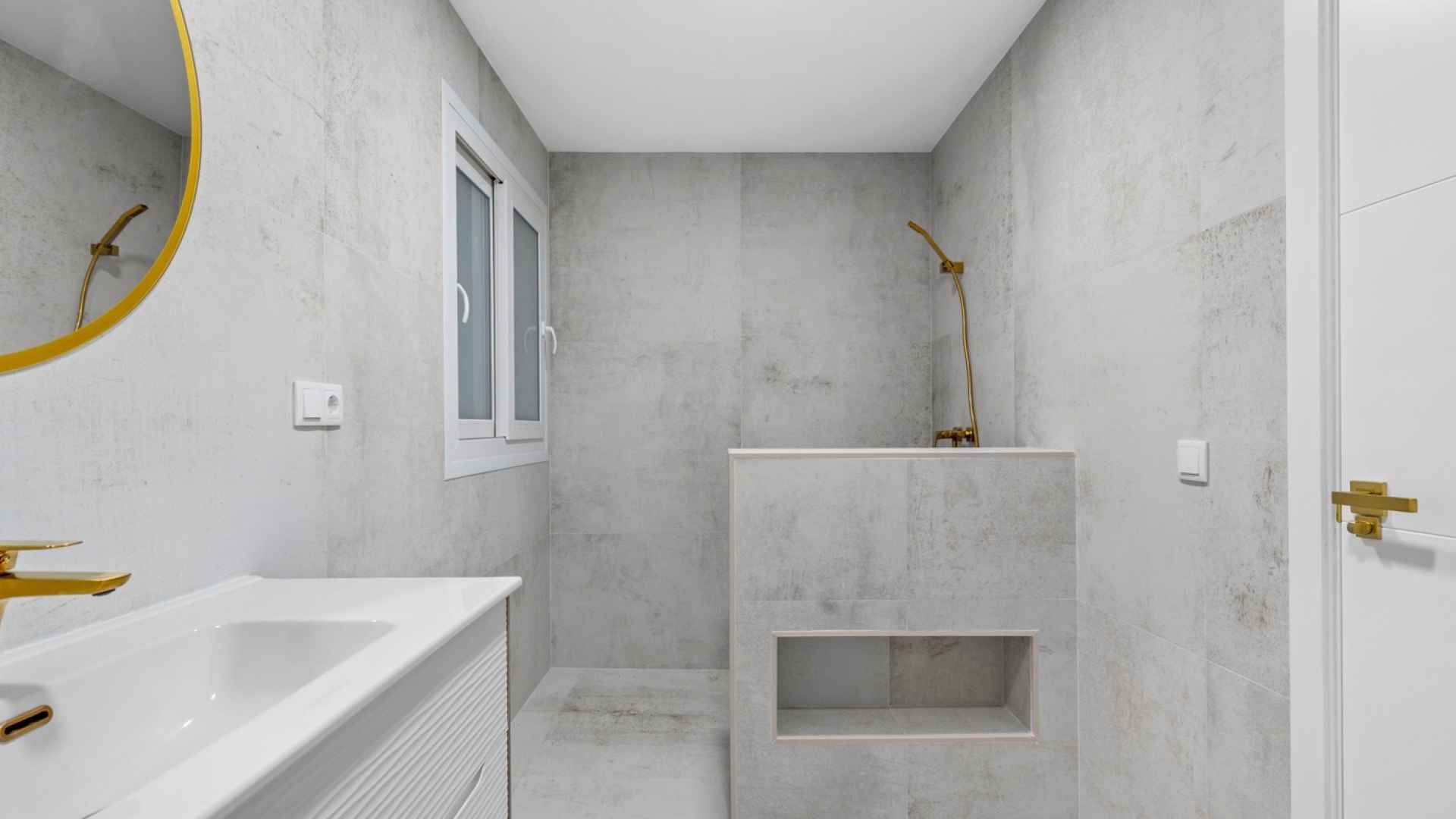 sale-apartment-torrevieja-playa-del-acequion_236221_xl