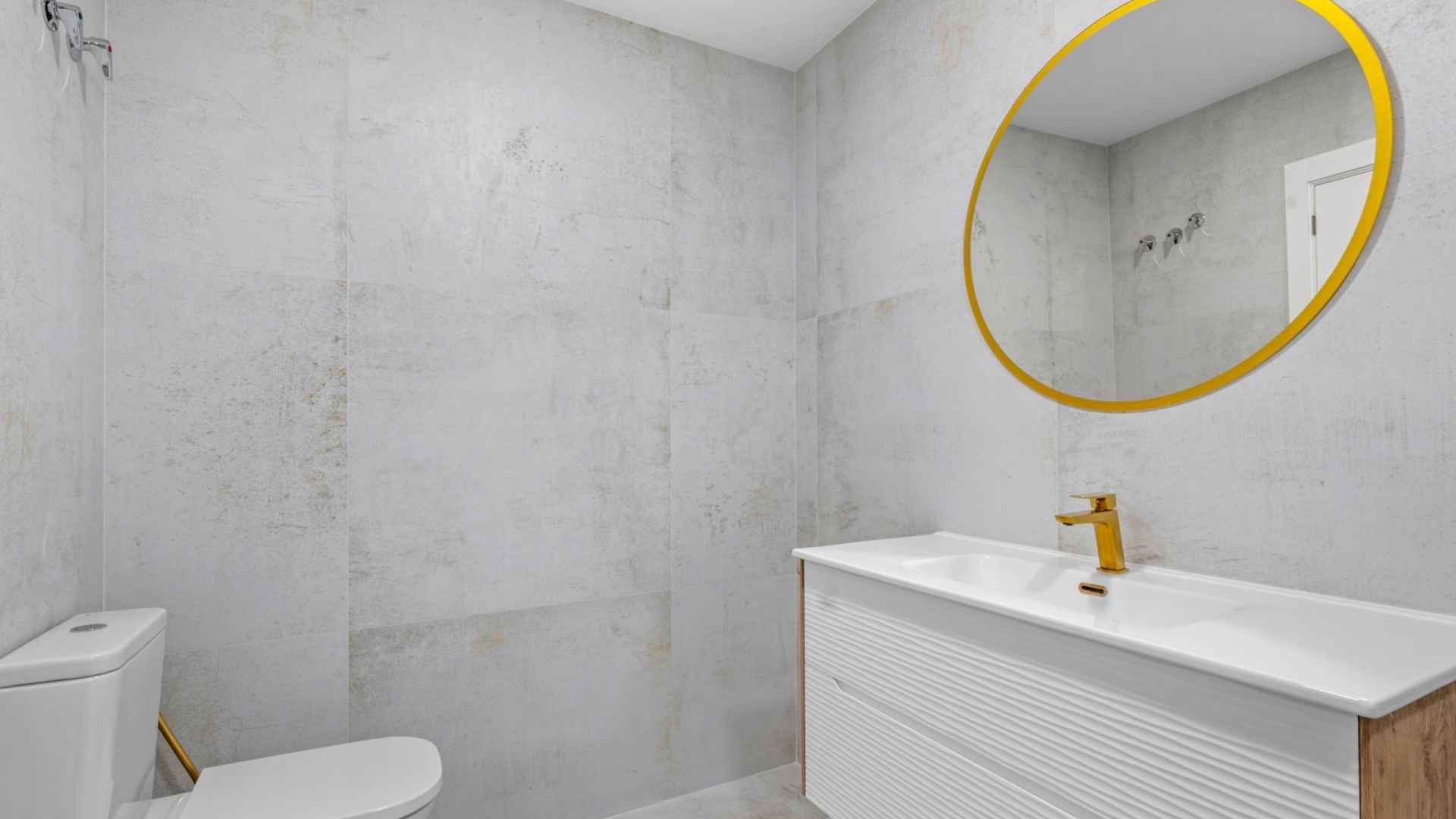 sale-apartment-torrevieja-playa-del-acequion_236223_xl