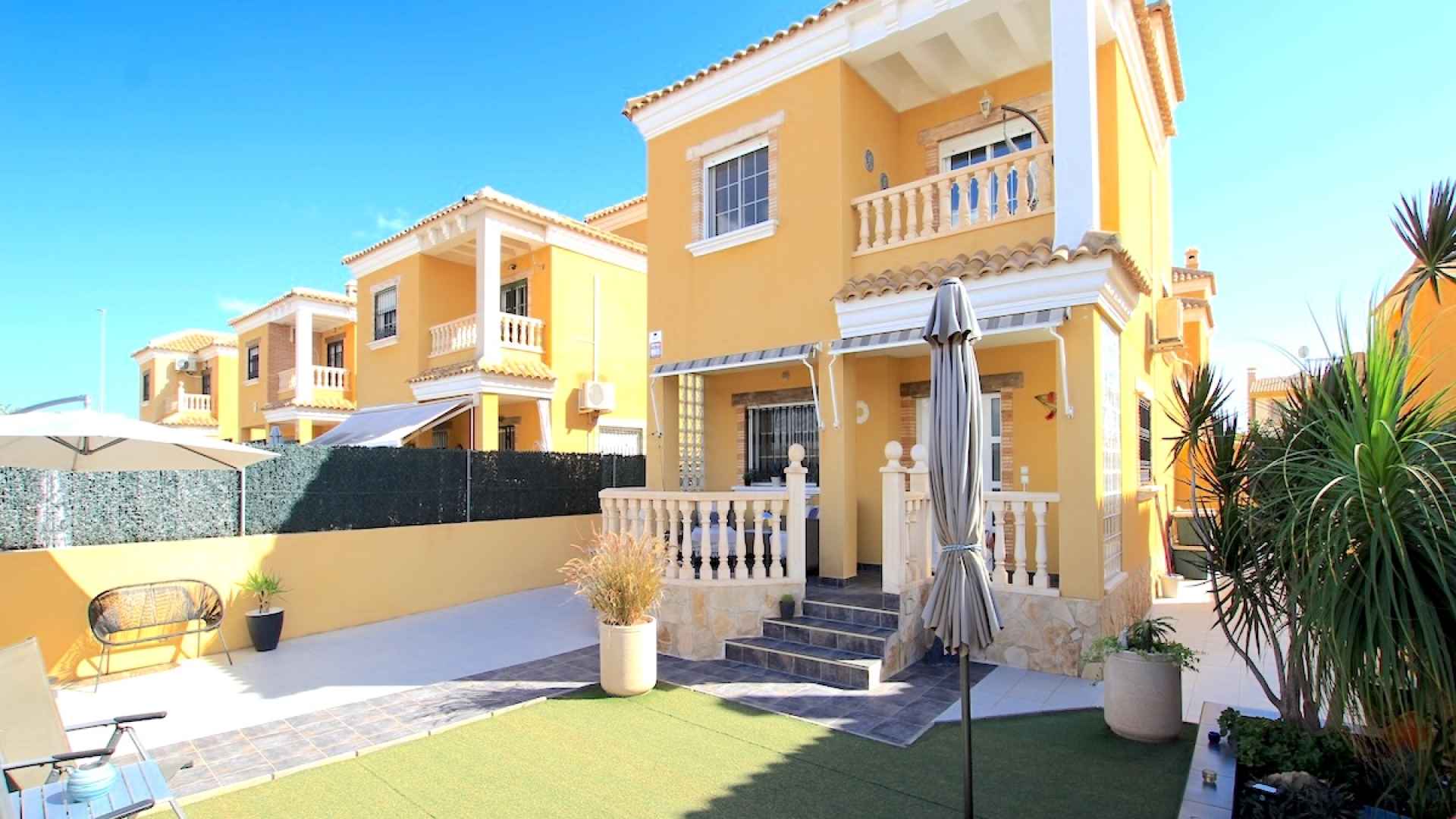 49152_stylish_three_bedroom_detached_villa_with_space_for_a_pool_240925084707_img_7320