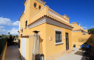 49152_stylish_three_bedroom_detached_villa_with_space_for_a_pool_240925084707_img_7341