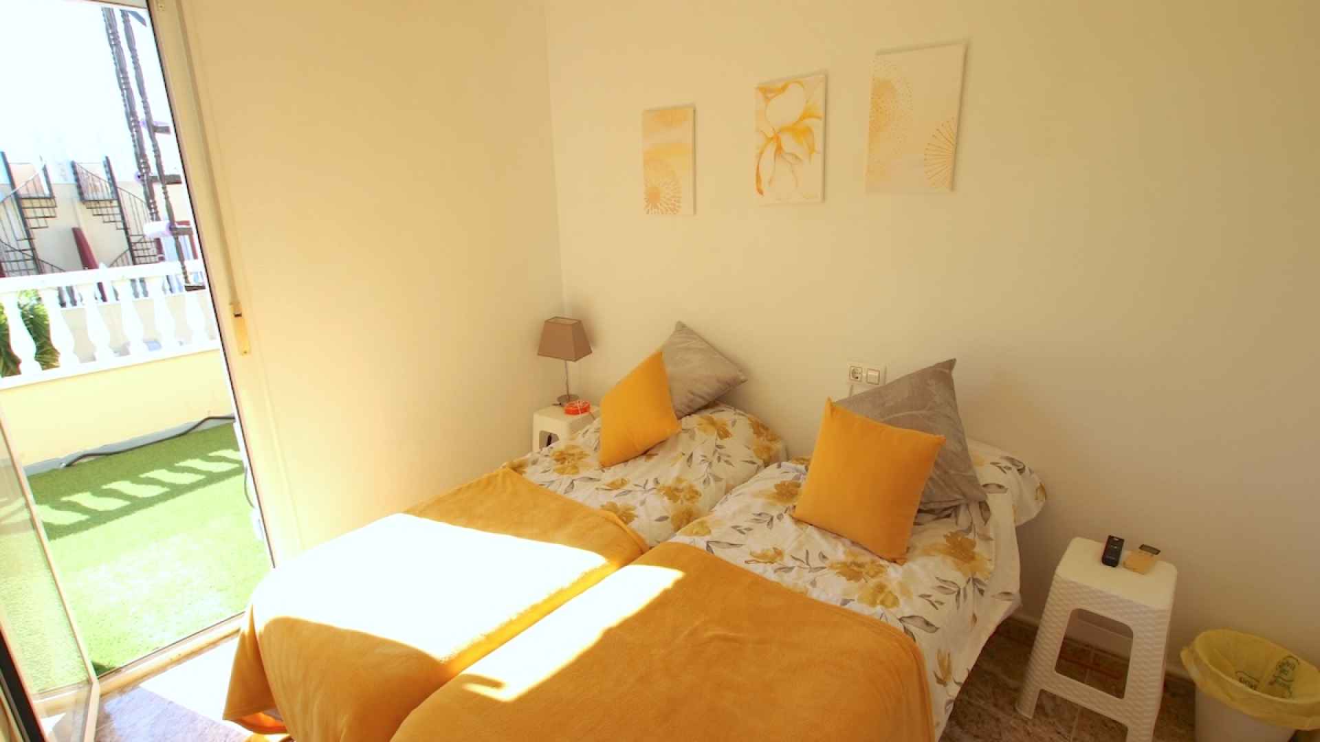 49146_bright_and_spacious_3_bedroom_townhouse_in_lo_crispin_160925190103_img_7156