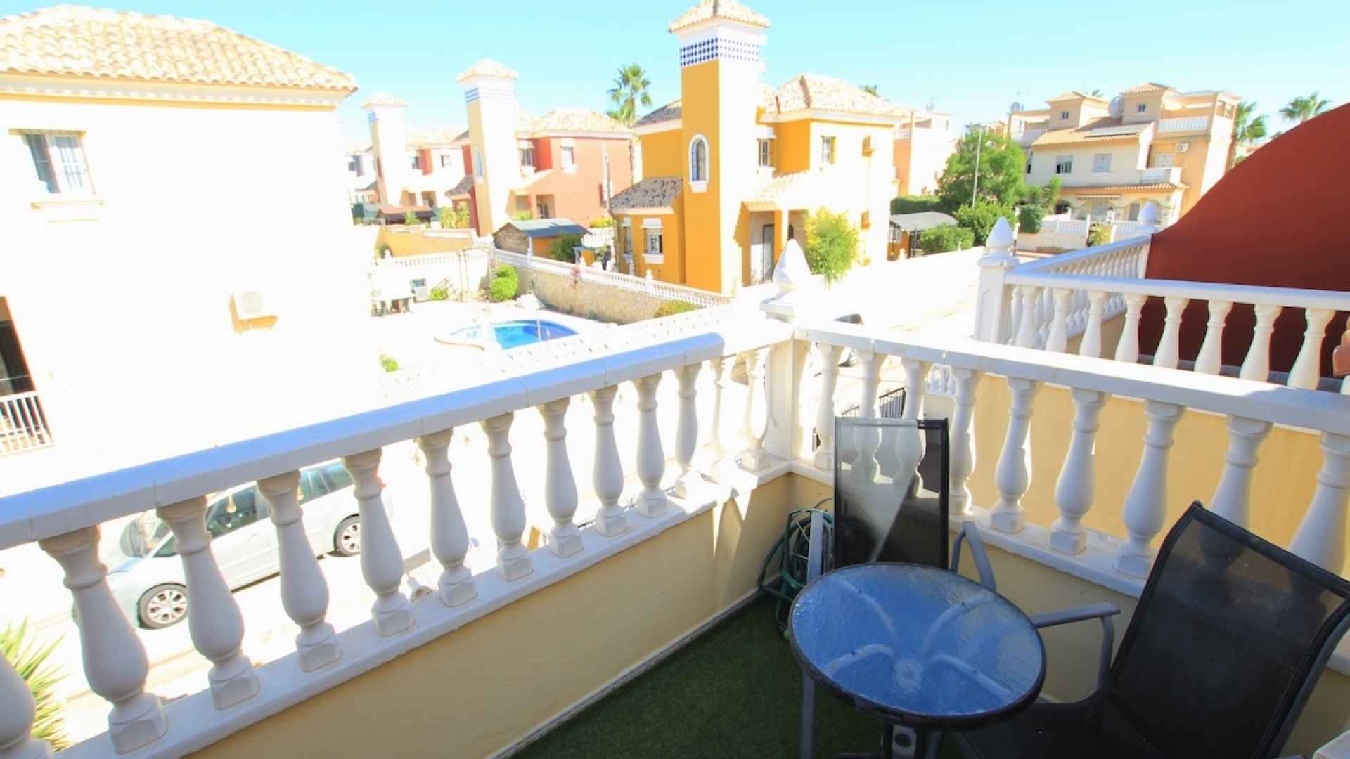 49146_bright_and_spacious_3_bedroom_townhouse_in_lo_crispin_160925190108_img_7167