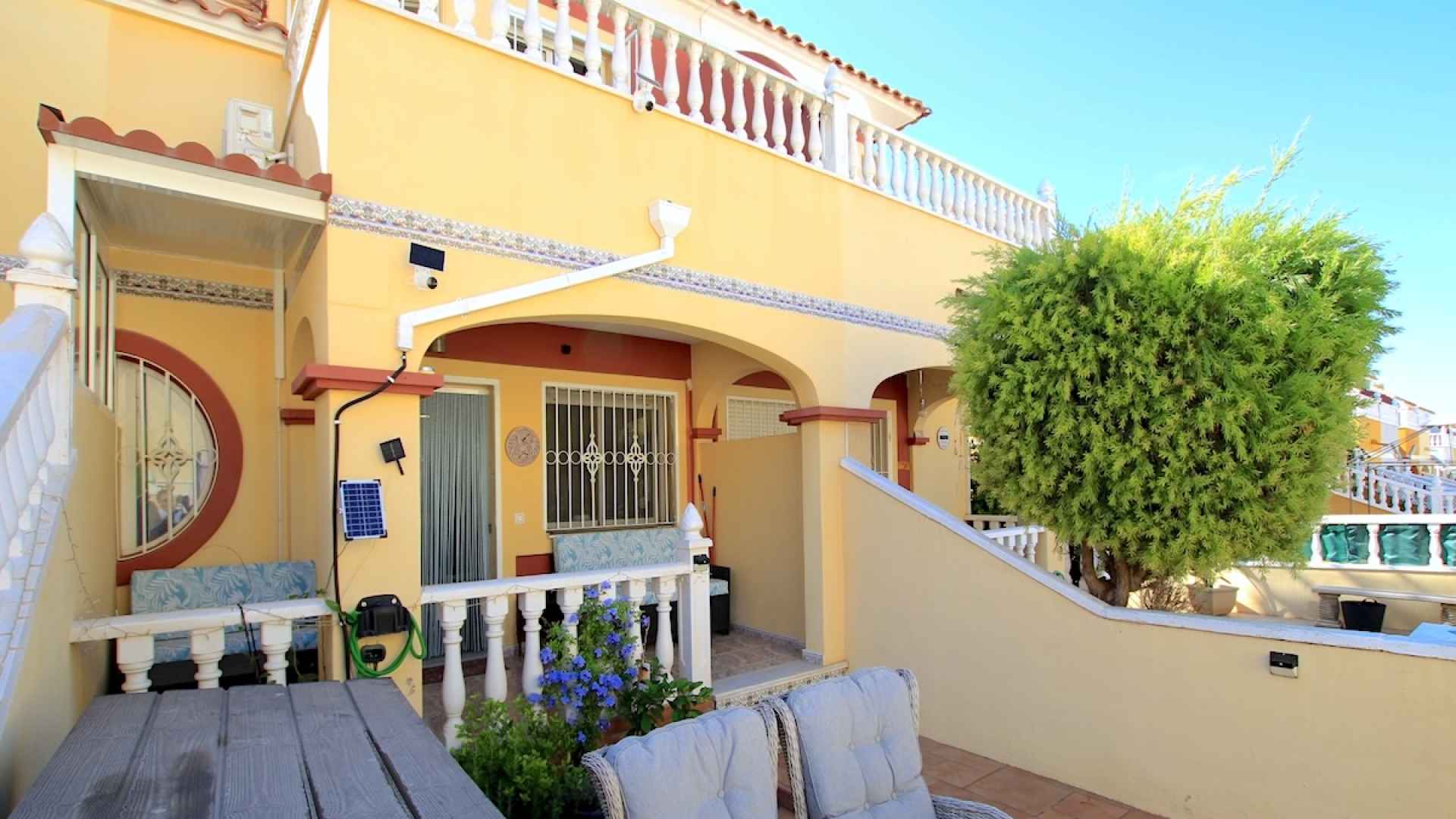 49146_bright_and_spacious_3_bedroom_townhouse_in_lo_crispin_160925190109_img_7110