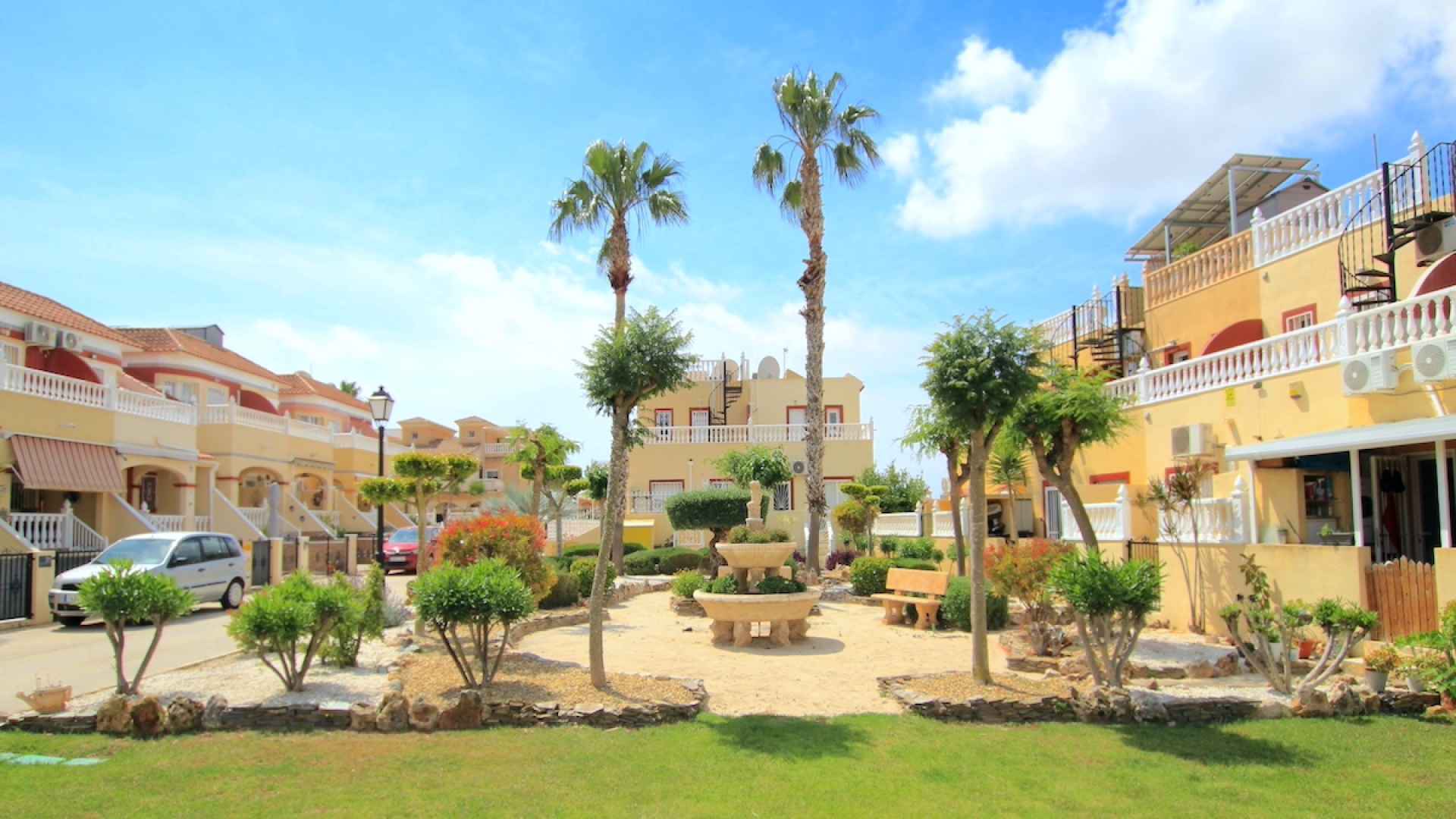 49146_bright_and_spacious_3_bedroom_townhouse_in_lo_crispin_160925190110_1