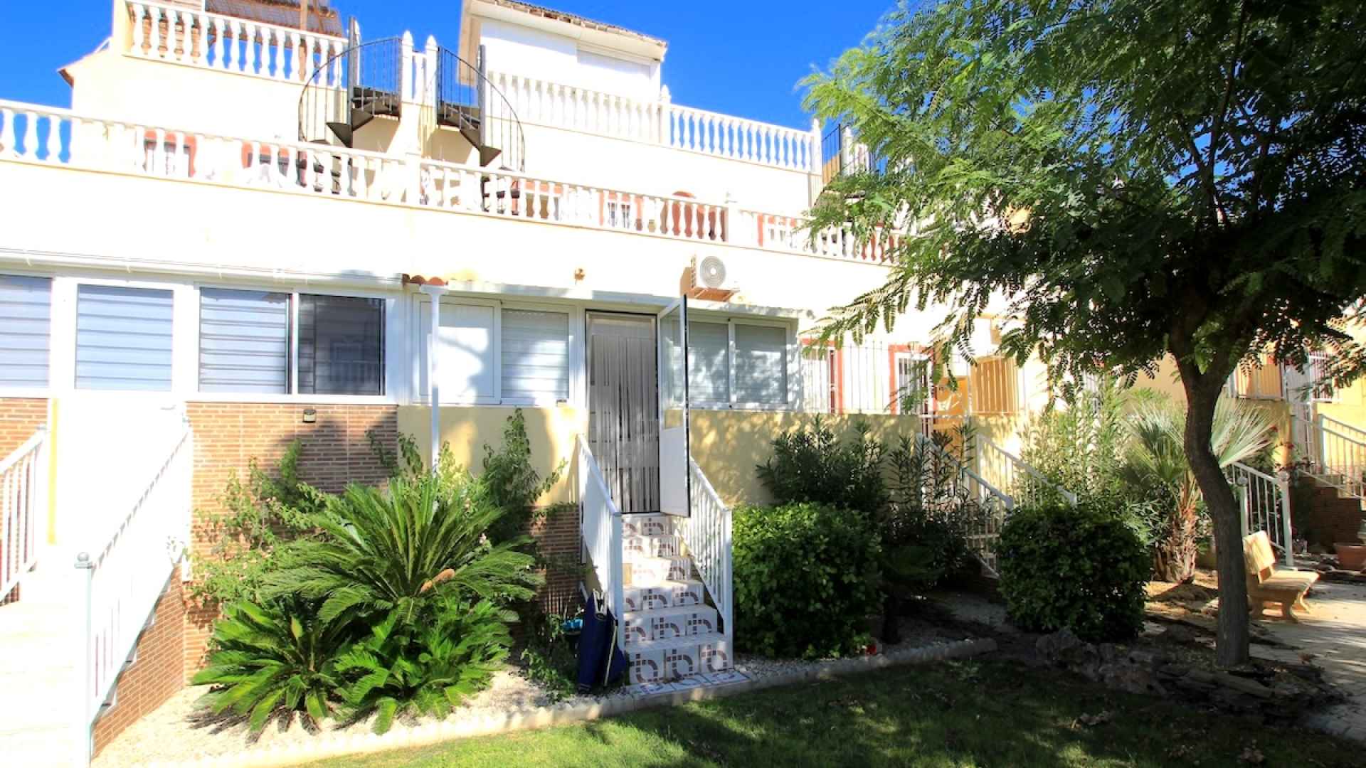 49146_bright_and_spacious_3_bedroom_townhouse_in_lo_crispin_160925190110_img_7119