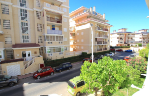 49140_stylish_one_bedroom_apartment_with_sea_views_110925135236_img_6858