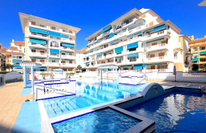 49140_stylish_one_bedroom_apartment_with_sea_views_110925135729_2