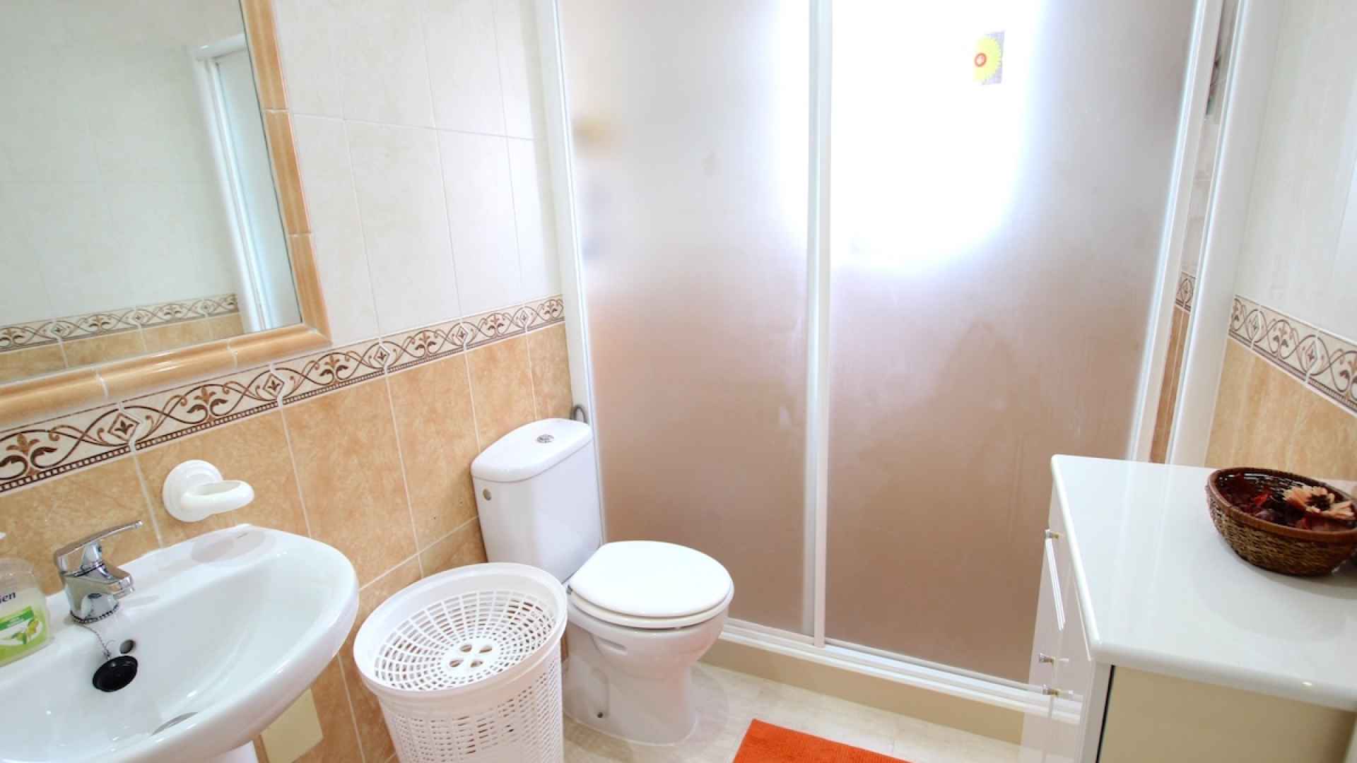 49153_sun_drenched_3_bedroom_property_with_a_large_garden_250925162032_img_7563