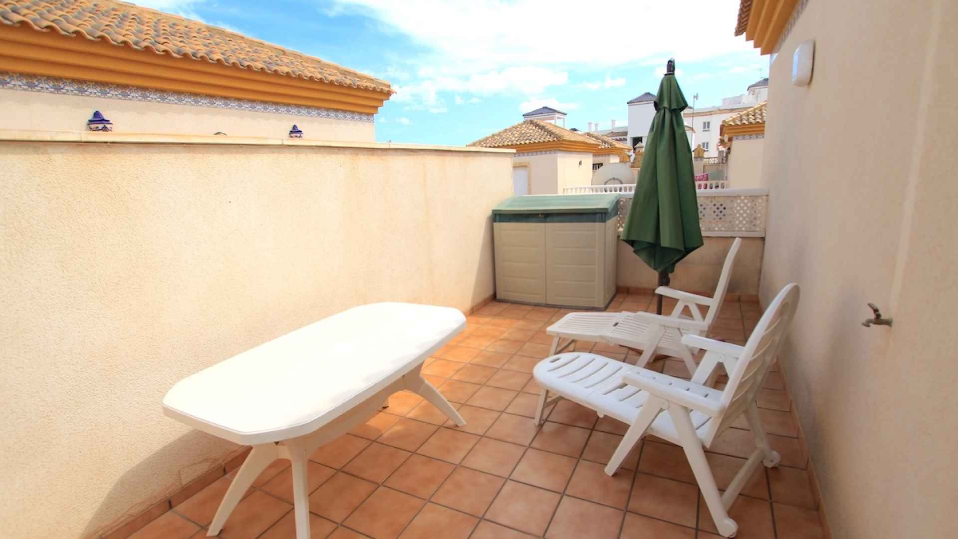 49153_sun_drenched_3_bedroom_property_with_a_large_garden_250925162033_img_7530