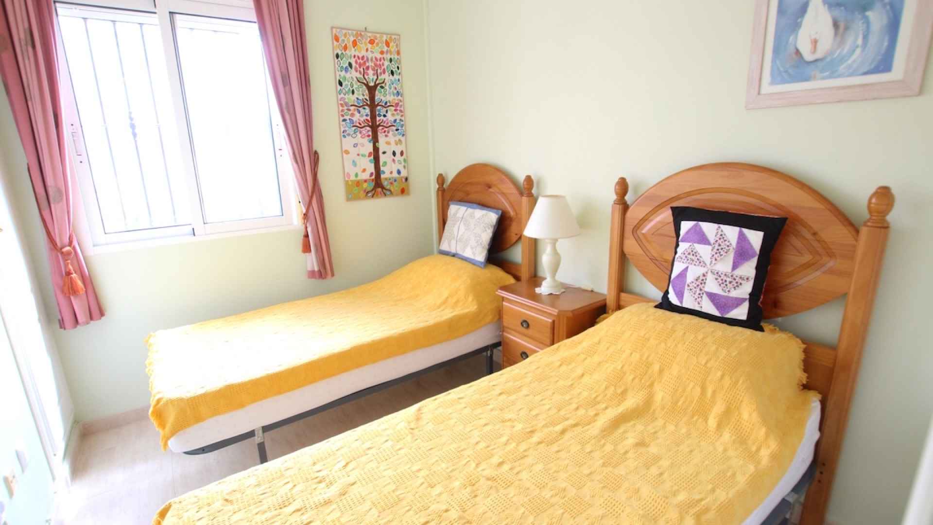 49153_sun_drenched_3_bedroom_property_with_a_large_garden_250925162034_img_7556