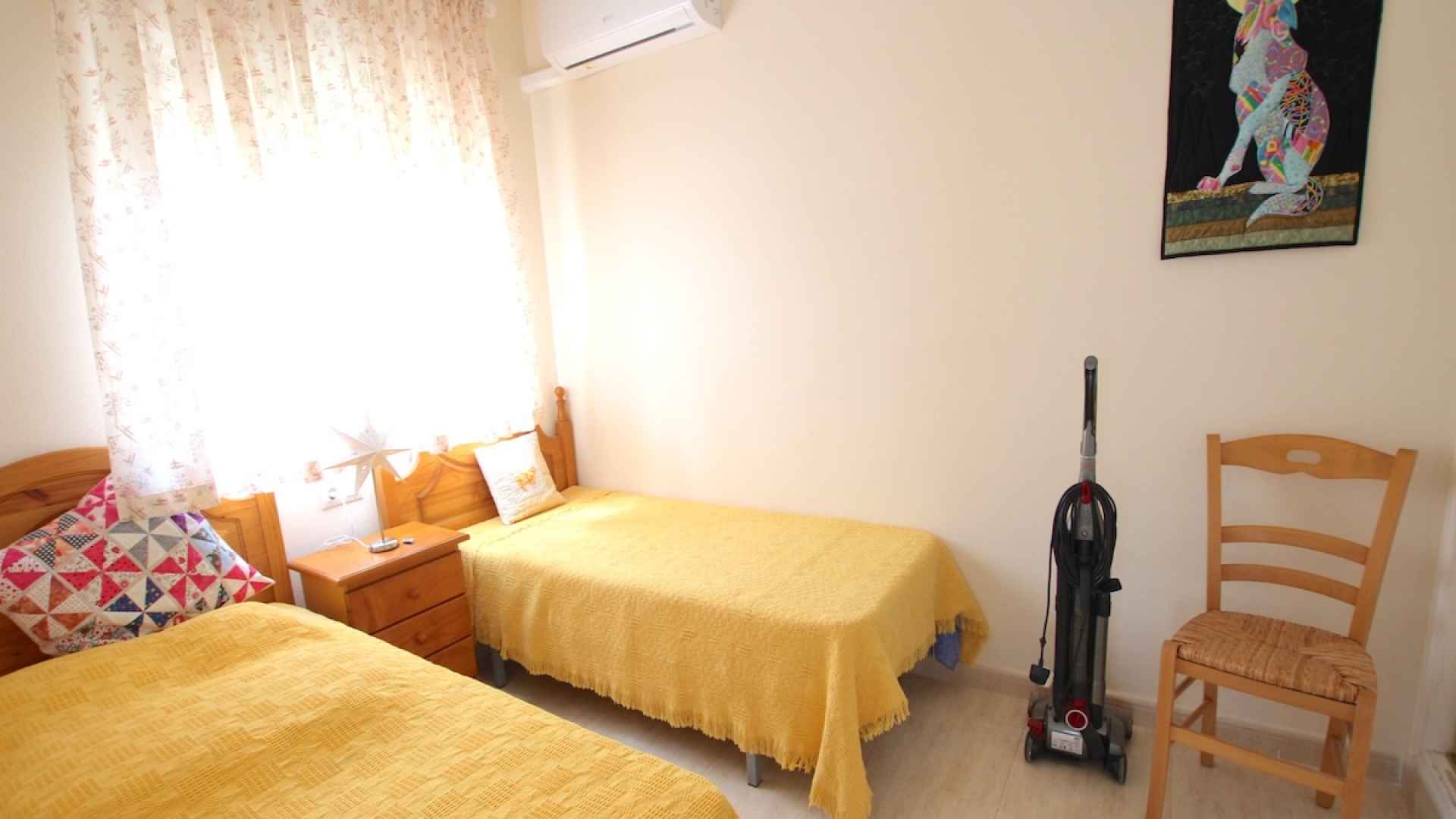 49153_sun_drenched_3_bedroom_property_with_a_large_garden_250925162034_img_7571