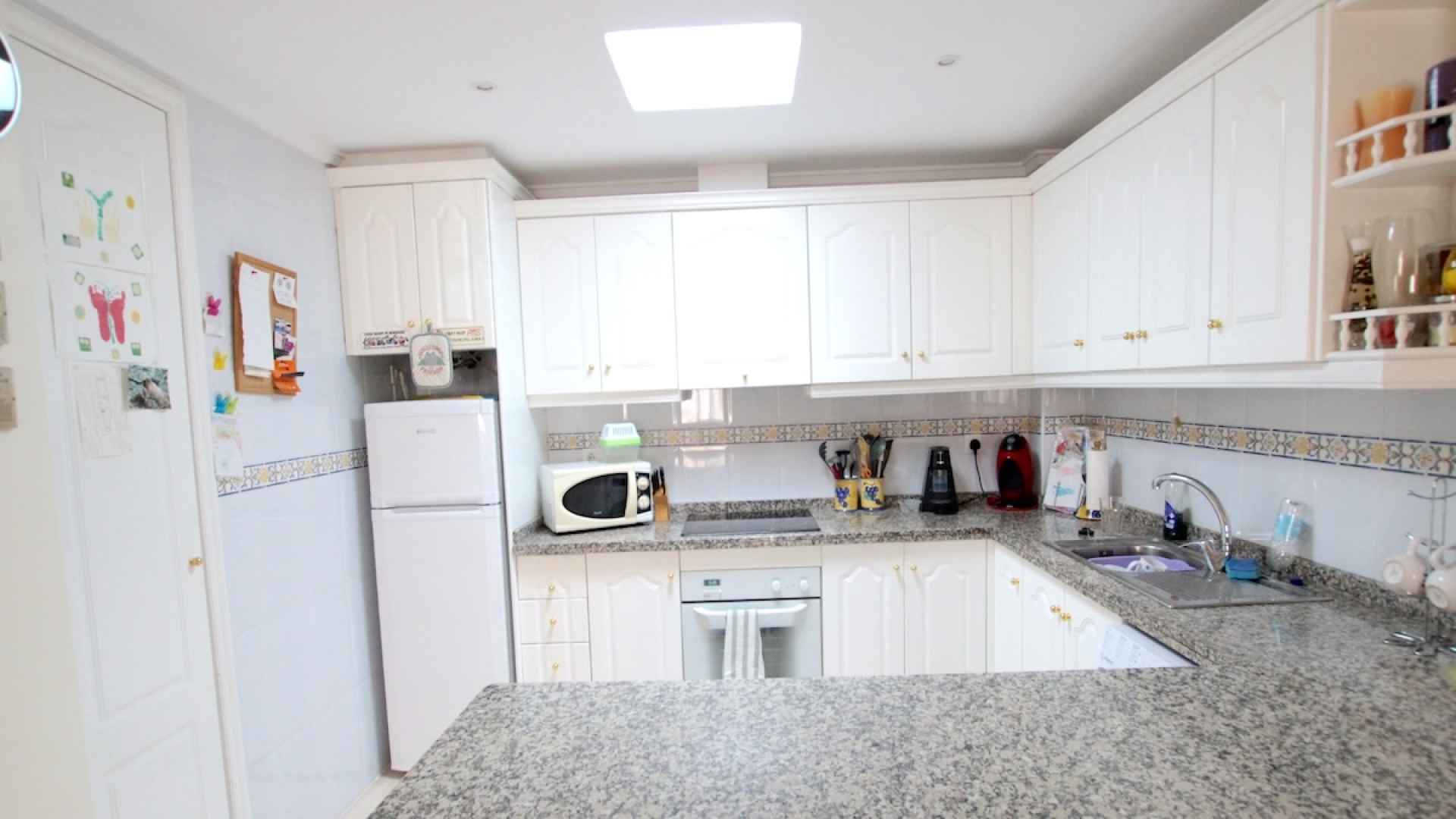 49153_sun_drenched_3_bedroom_property_with_a_large_garden_250925162035_img_7545