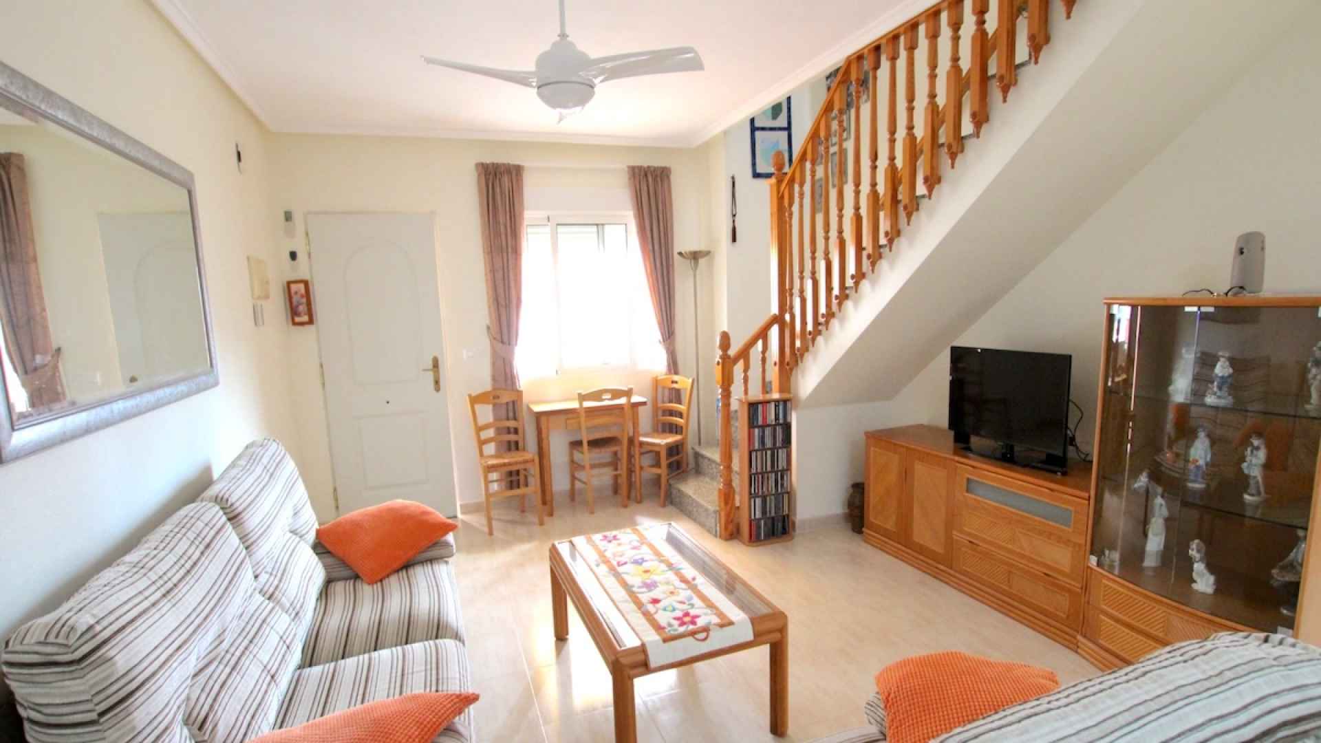 49153_sun_drenched_3_bedroom_property_with_a_large_garden_250925162035_img_7553