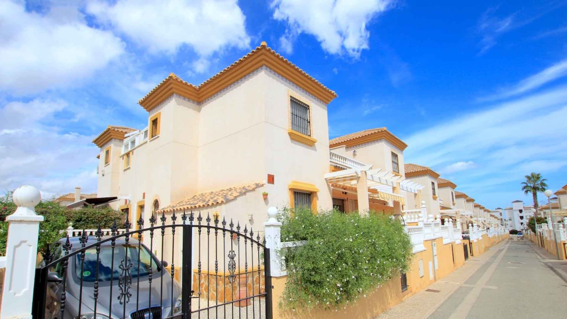 49153_sun_drenched_3_bedroom_property_with_a_large_garden_250925162036_img_7509