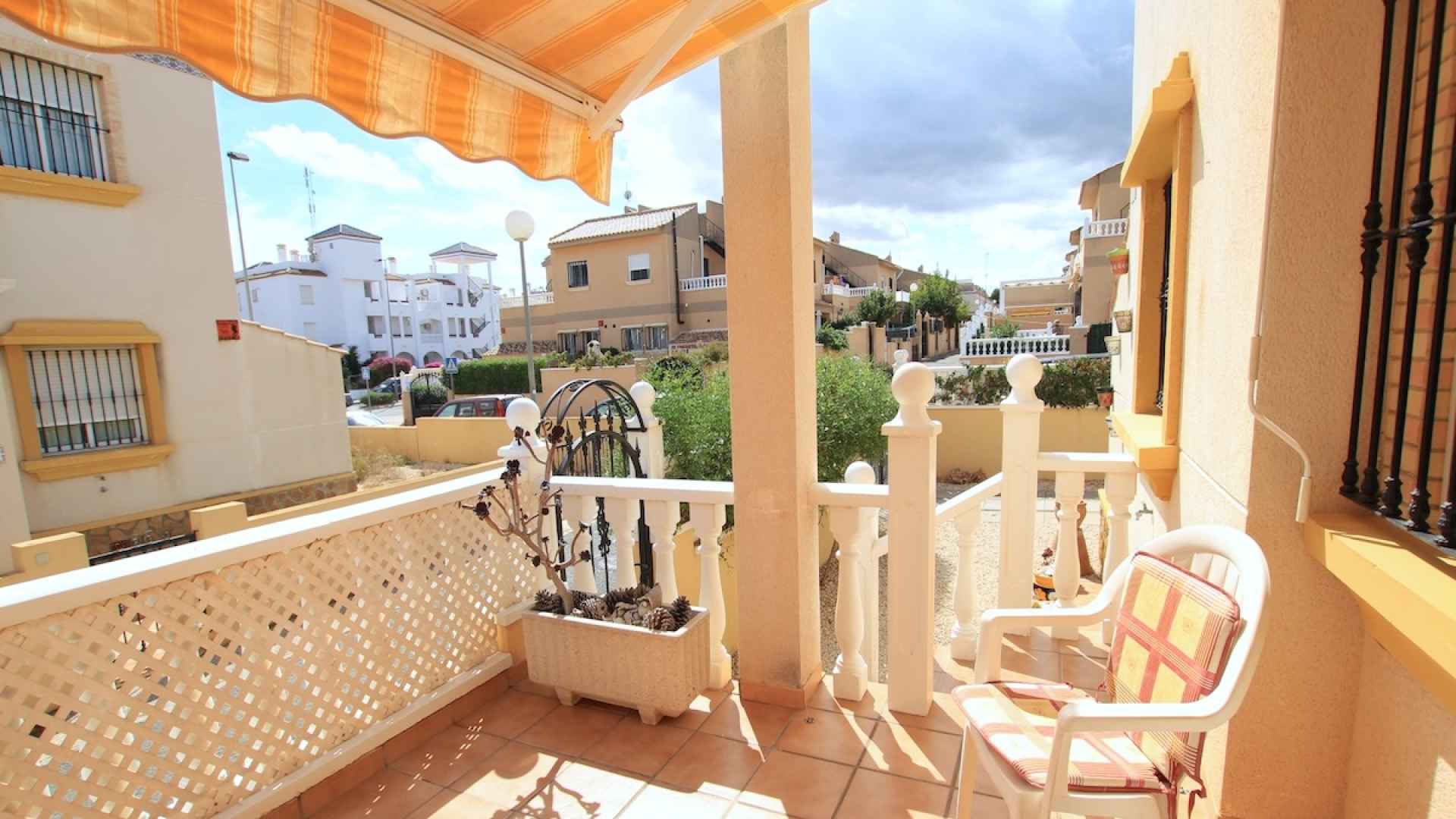 49153_sun_drenched_3_bedroom_property_with_a_large_garden_250925162037_img_7577