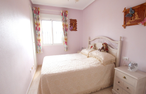 49153_sun_drenched_3_bedroom_property_with_a_large_garden_250925162032_img_7512