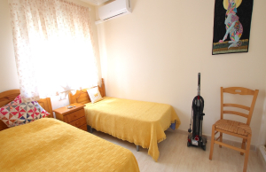 49153_sun_drenched_3_bedroom_property_with_a_large_garden_250925162034_img_7571