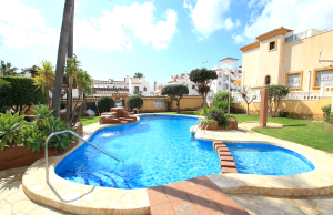 49153_sun_drenched_3_bedroom_property_with_a_large_garden_250925162037_3